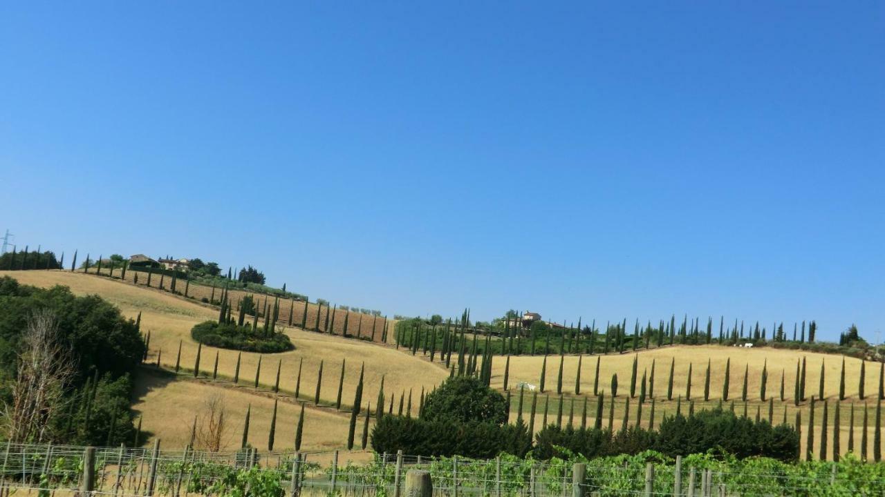 Appartamenti Ava E Tegrino Nell'Antica Dimora Di Fulignano San Gimignano Exteriör bild
