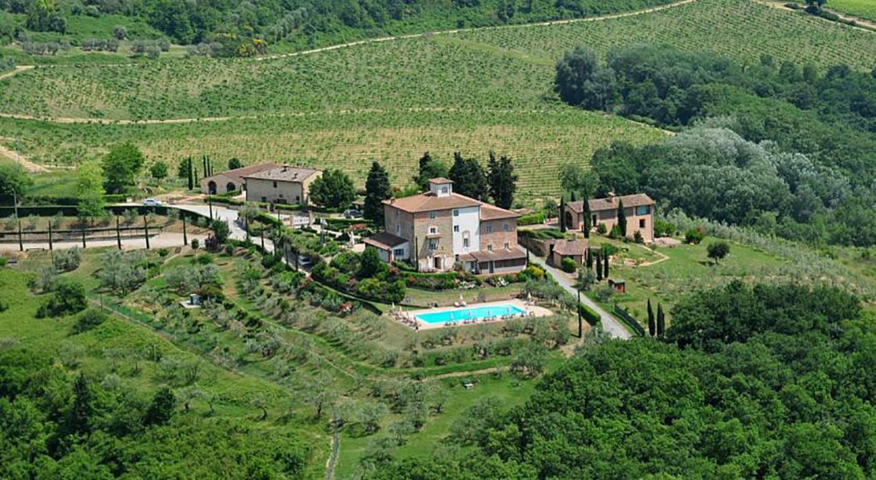 Appartamenti Ava E Tegrino Nell'Antica Dimora Di Fulignano San Gimignano Exteriör bild