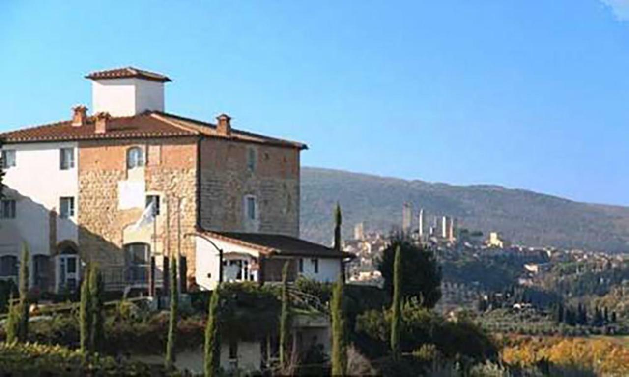 Appartamenti Ava E Tegrino Nell'Antica Dimora Di Fulignano San Gimignano Exteriör bild