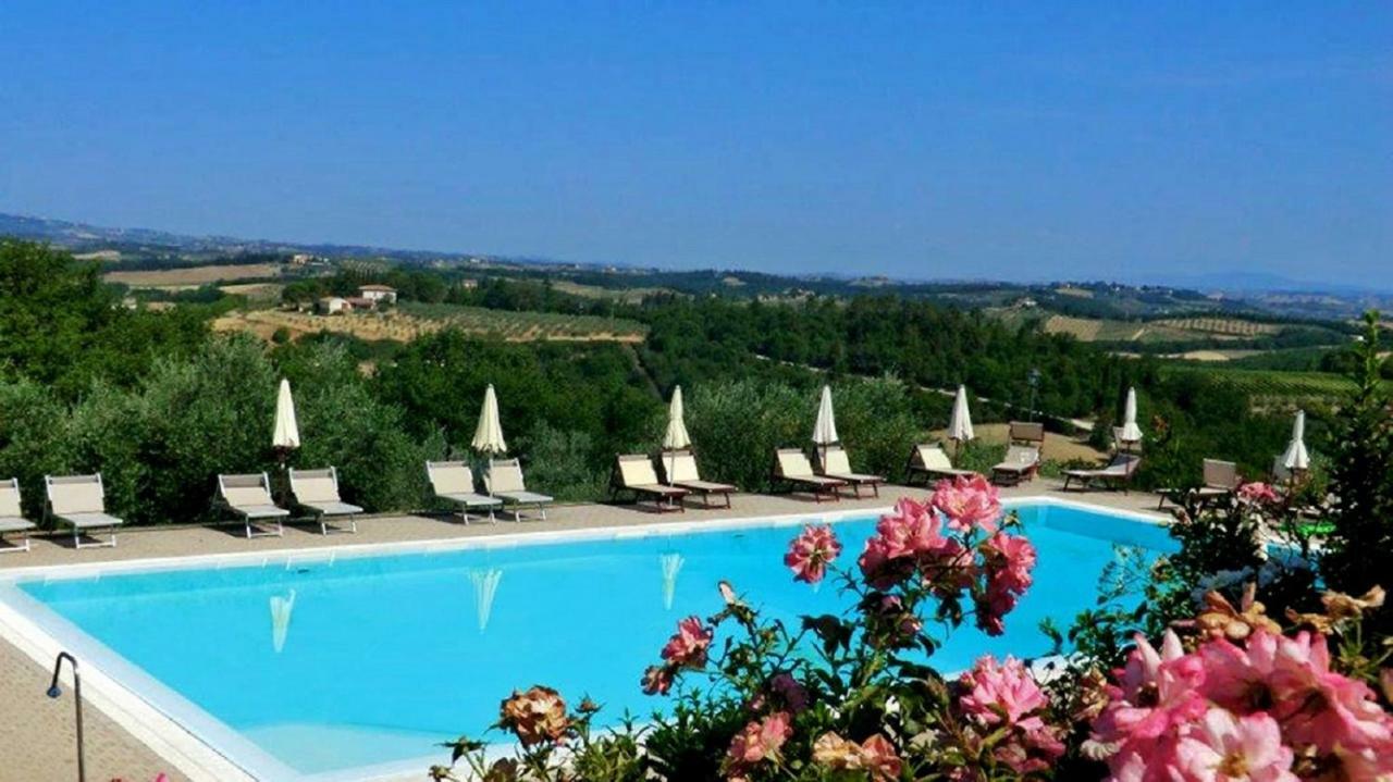 Appartamenti Ava E Tegrino Nell'Antica Dimora Di Fulignano San Gimignano Exteriör bild