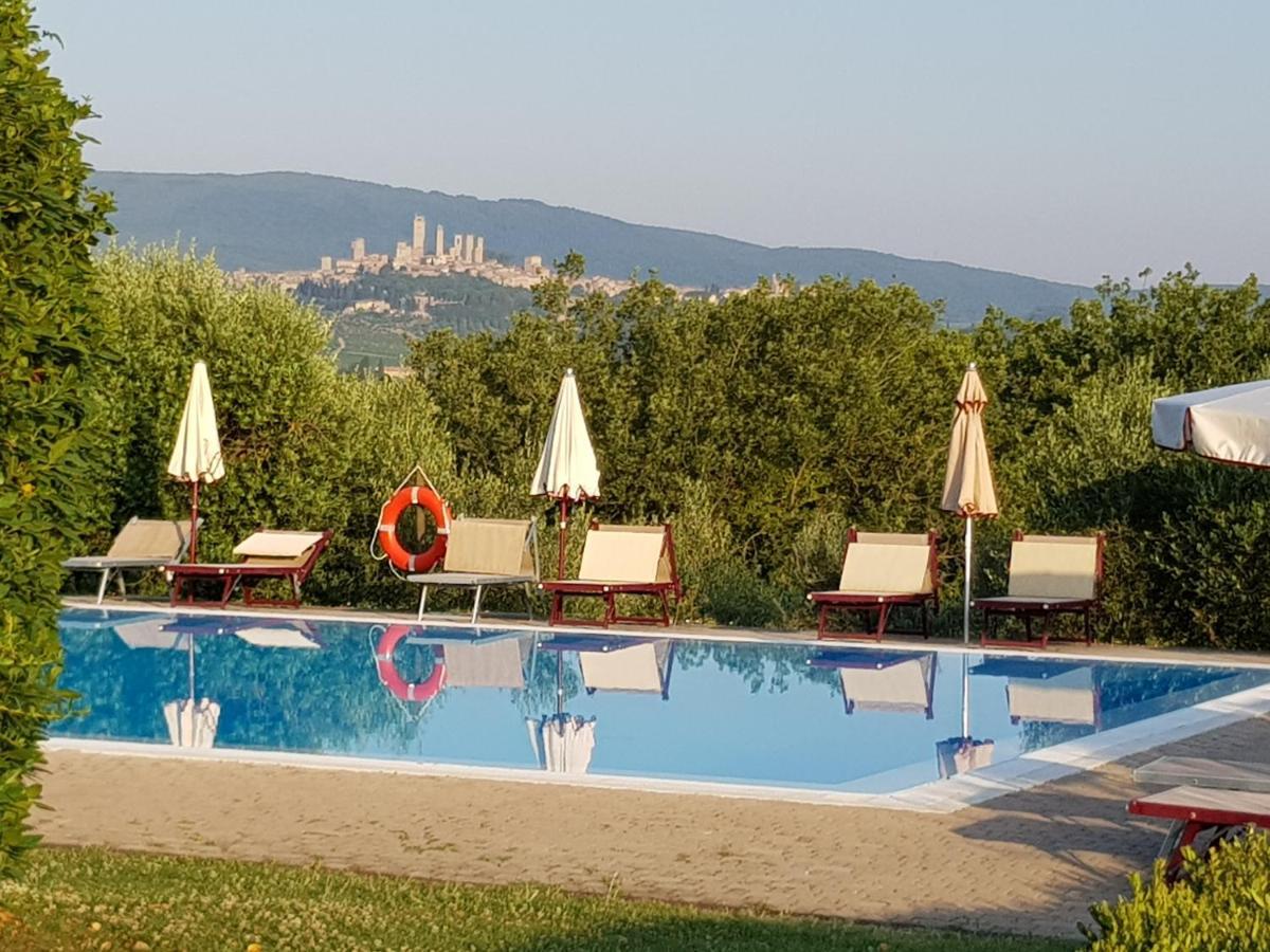 Appartamenti Ava E Tegrino Nell'Antica Dimora Di Fulignano San Gimignano Exteriör bild